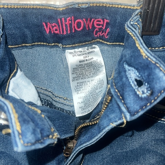 Girl Embroidered Patched Jeans Size 8 - Picture 5 of 7